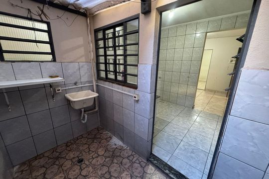 Casa para alugar com 1 quarto, 52m² em Parque Vitoria, São Paulo