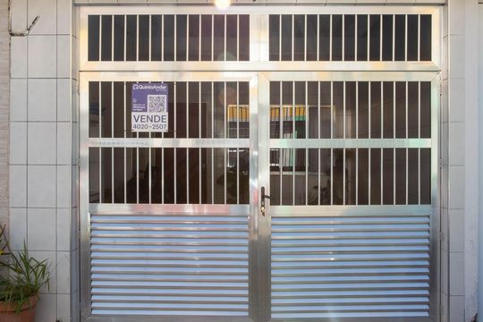 Fachada de casa à venda com 3 quartos, 101m² em Vila Clara, São Paulo