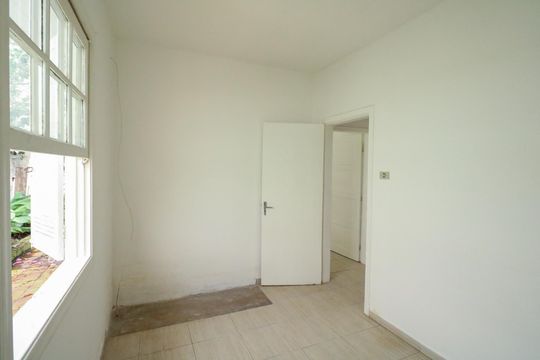 Quarto 2 de casa à venda com 2 quartos, 150m² em Sapoema, Diadema