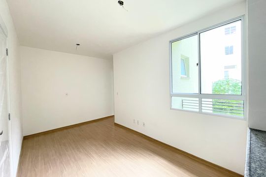 Sala de apartamento à venda com 2 quartos, 43m² em Carlos Prates, Belo Horizonte