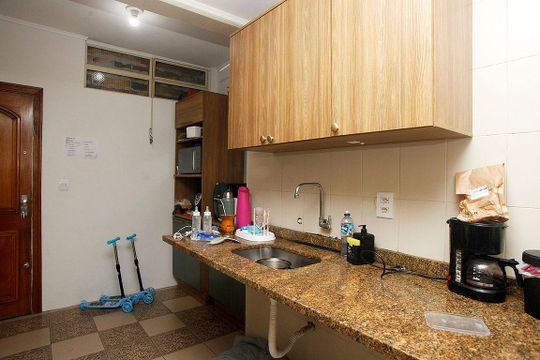 Cozinha de apartamento à venda com 3 quartos, 106m² em Independência, Porto Alegre