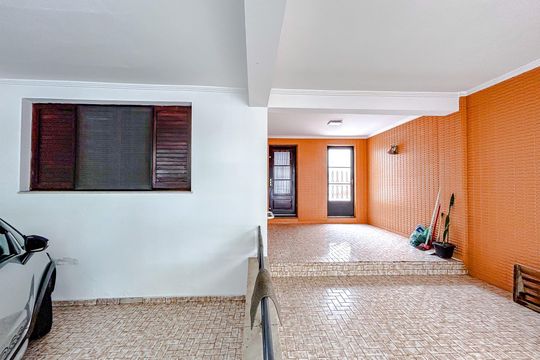 Garagem de casa à venda com 3 quartos, 170m² em Chácara Califórnia, São Paulo
