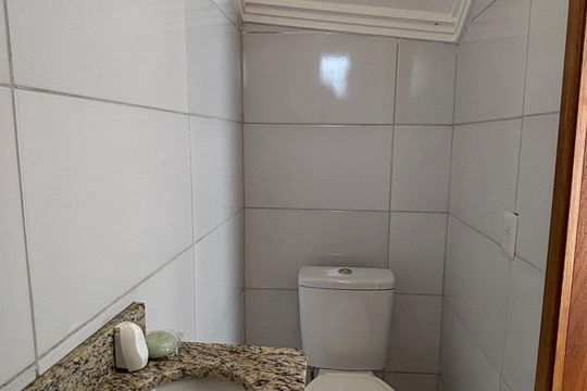Garagem - Banheiro de apartamento à venda com 2 quartos, 81m² em Vila Helena, Santo André