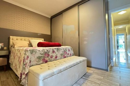 Casa à venda com 3 quartos, 114m² em Vila Sao Paulo, São Paulo