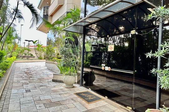 Área comum de casa de condomínio à venda com 3 quartos, 256m² em Vila Regente Feijó, São Paulo