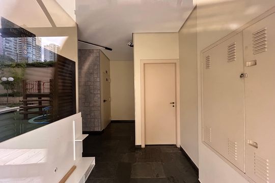 Área comum de casa de condomínio à venda com 3 quartos, 256m² em Vila Regente Feijó, São Paulo