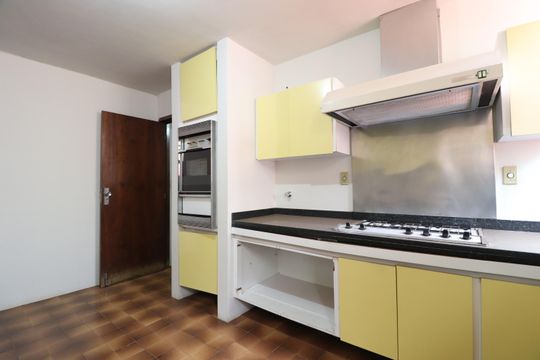 Cozinha de casa para alugar com 9 quartos, 487m² em Tabajaras, Uberlândia