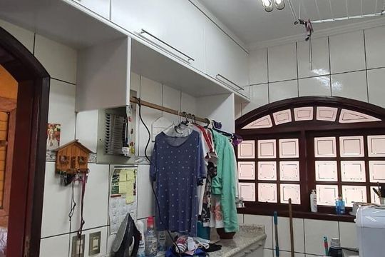 Casa à venda com 3 quartos, 243m² em Jardim Samambaia, Jundiaí