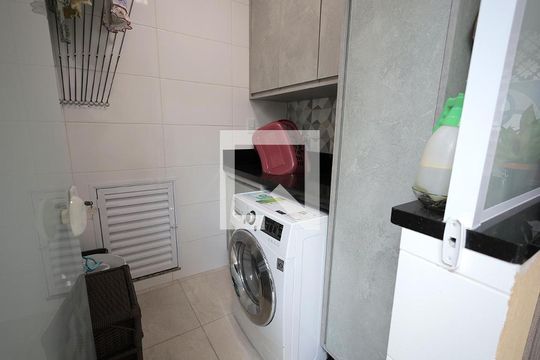 Área de serviço de casa à venda com 3 quartos, 150m² em Campestre, Santo André