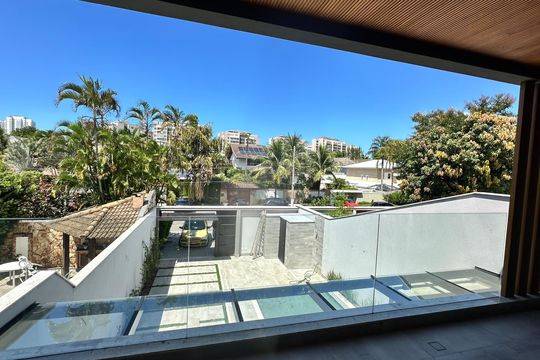 Varanda Suíte 4 de casa à venda com 4 quartos, 462m² em Barra da Tijuca, Rio de Janeiro