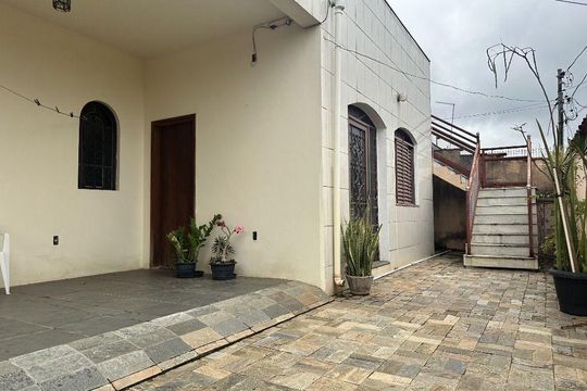Casa à venda com 3 quartos, 110m² em Jardim Guanabara, Belo Horizonte