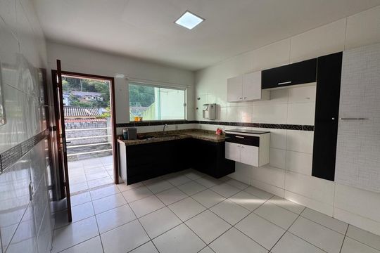 Casa à venda com 2 quartos, 84m² em Engenho do Mato, Niterói