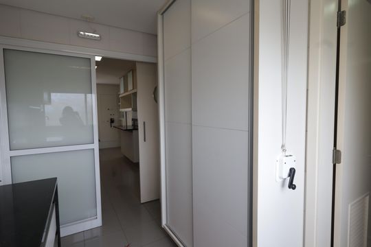 Área de Serviço de apartamento à venda com 3 quartos, 165m² em Vila Andrade, São Paulo