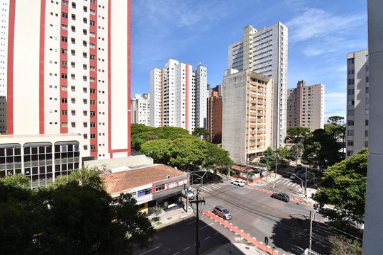 Vista da Sala de apartamento para alugar com 3 quartos, 169m² em Bigorrilho, Curitiba