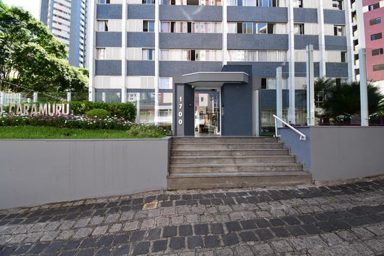 Fachada de apartamento à venda com 3 quartos, 169m² em Bigorrilho, Curitiba