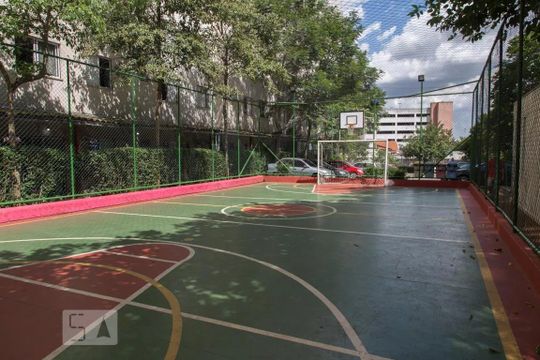 Quadra Esportiva de apartamento à venda com 3 quartos, 59m² em Jardim Cocaia, Guarulhos