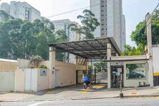 Fachada de apartamento para alugar com 2 quartos, 60m² em Planalto, São Bernardo do Campo