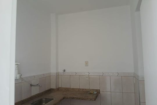 Cozinha de apartamento à venda com 3 quartos, 80m² em Sampaio, Rio de Janeiro