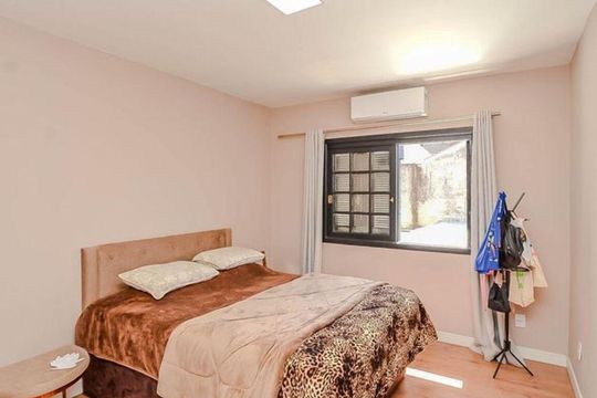 Quarto 1 de casa para alugar com 2 quartos, 250m² em Sarandi, Porto Alegre