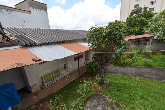 Área Externa de casa à venda com 4 quartos, 90m² em Bom Jesus, Belo Horizonte