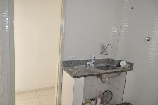 Cozinha de apartamento para alugar com 2 quartos, 75m² em Todos Os Santos, Rio de Janeiro