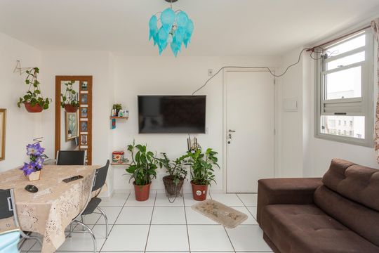 Sala de apartamento para alugar com 2 quartos, 46m² em Vila Natal, São Paulo