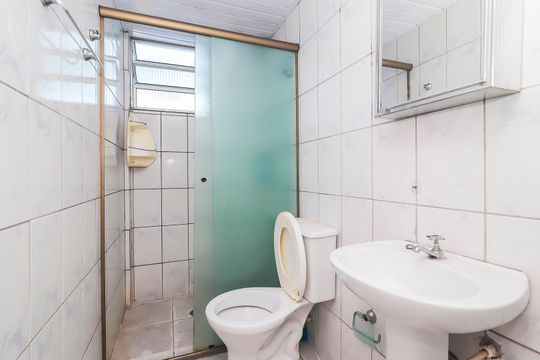 Banheiro de apartamento para alugar com 2 quartos, 50m² em Jardim Marilu, São Paulo