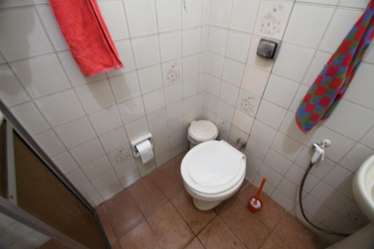 Banheiro de serviço de casa à venda com 2 quartos, 147m² em Vila Rossi Borghi E Siqueira, Campinas