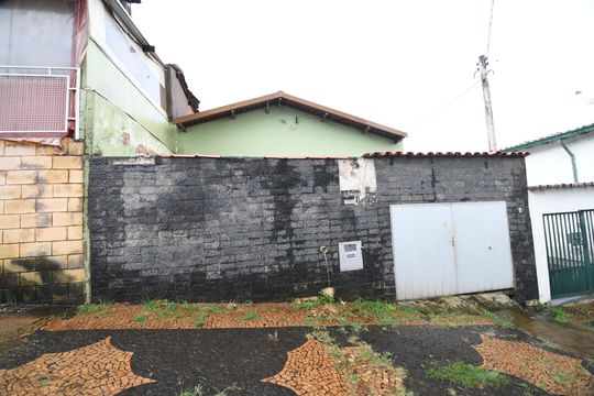 Fachada de casa à venda com 2 quartos, 147m² em Vila Rossi Borghi E Siqueira, Campinas