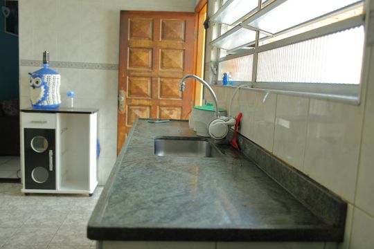 Cozinha  de casa à venda com 3 quartos, 164m² em Vila Netuno, São Bernardo do Campo