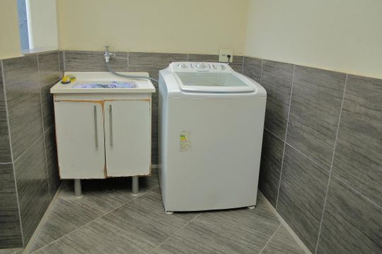 Área de serviço  de casa à venda com 3 quartos, 164m² em Vila Netuno, São Bernardo do Campo