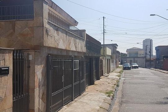 Fachada de casa à venda com 3 quartos, 130m² em Sacomã, São Paulo