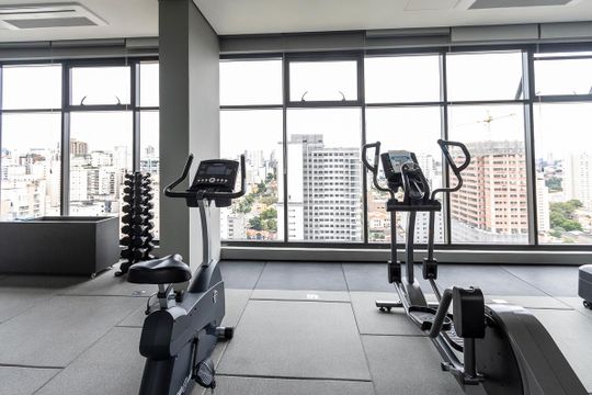 Academia de kitnet/studio para alugar com 1 quarto, 30m² em Pompeia, São Paulo
