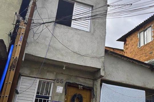 Fachada  de casa à venda com 1 quarto, 40m² em Vila Alves Dias, São Bernardo do Campo