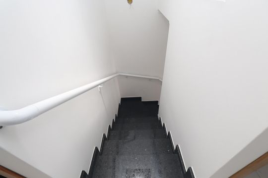 Escada  de casa à venda com 3 quartos, 110m² em Vila Ede, São Paulo