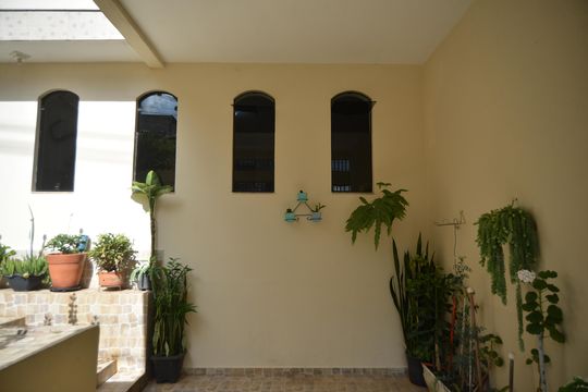 Garagem de casa à venda com 3 quartos, 133m² em Jardim Santo André, Santo André