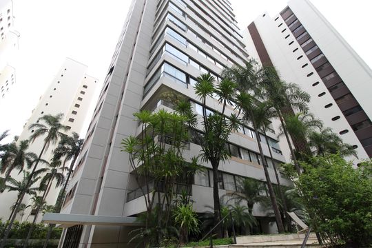 Fachada do Prédio de apartamento à venda com 3 quartos, 162m² em Indianópolis, São Paulo