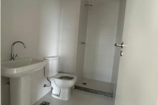 Banheiro de apartamento à venda com 2 quartos, 82m² em Recreio dos Bandeirantes, Rio de Janeiro