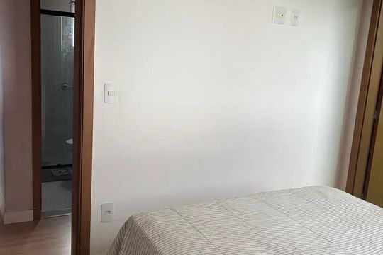Quarto de apartamento à venda com 2 quartos, 57m² em Cabral, Contagem