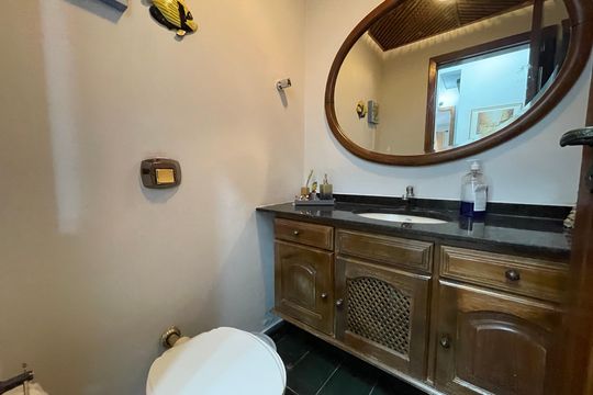 Banheiro 2 de casa à venda com 7 quartos, 540m² em Caxingui, São Paulo