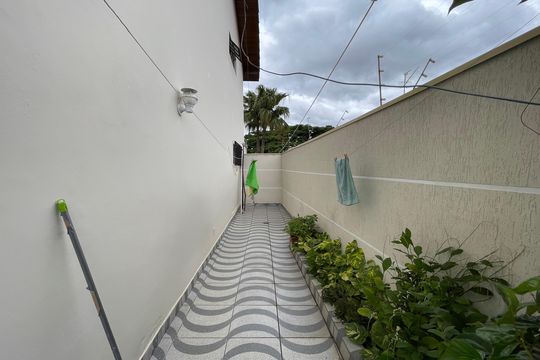 Área de Serviço de casa à venda com 7 quartos, 540m² em Caxingui, São Paulo