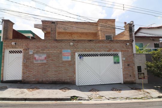 Fachada  de casa à venda com 4 quartos, 350m² em Bairro dos Casa, São Bernardo do Campo