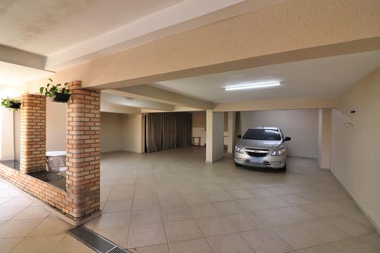 Garagem e Espaço Gourmet de casa à venda com 4 quartos, 350m² em Bairro dos Casa, São Bernardo do Campo