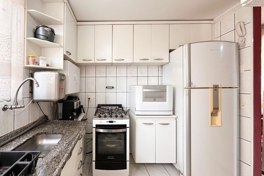 Cozinha de apartamento à venda com 2 quartos, 44m² em Parque Espacial, São Bernardo do Campo