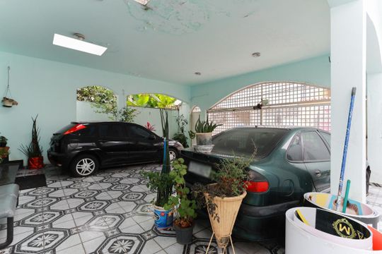 Garagem de casa à venda com 4 quartos, 500m² em Vila Mariza Mazzei, São Paulo