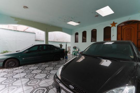Garagem de casa à venda com 4 quartos, 500m² em Vila Mariza Mazzei, São Paulo