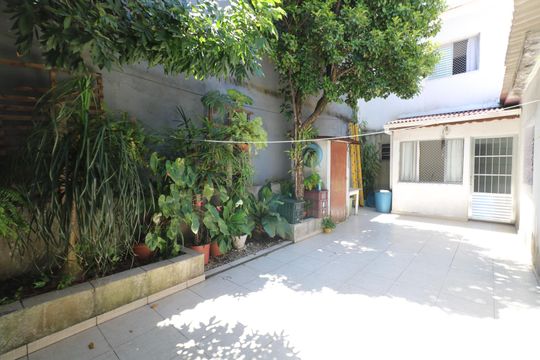 Garagem/Quintal de casa à venda com 3 quartos, 100m² em Conceição, Diadema