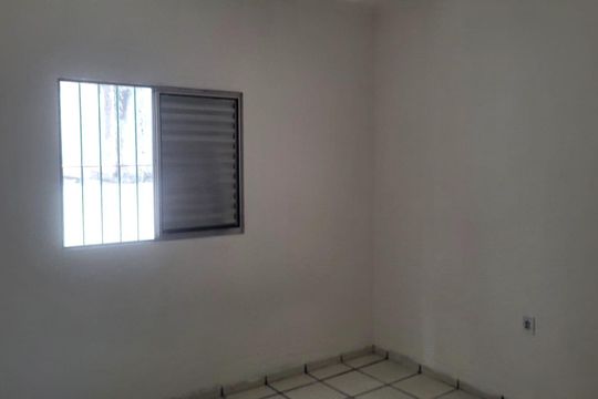 Quarto de casa à venda com 2 quartos, 100m² em Jardim Vila Carrao, São Paulo