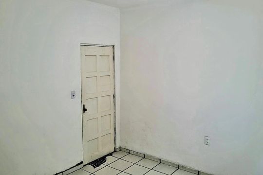 Quarto de casa à venda com 2 quartos, 100m² em Jardim Vila Carrao, São Paulo