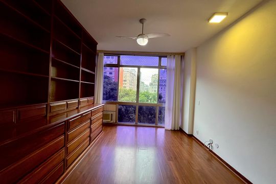 Apartamento à venda com 4 quartos, 300m² em Copacabana, Rio de Janeiro